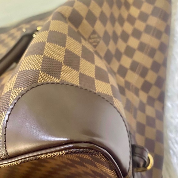 Louis Vuitton Vaslav Travel Tote - Picture 8 of 16
